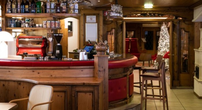 Hotel Medil (Campitello), Val di Fassa ski chalet, image 4